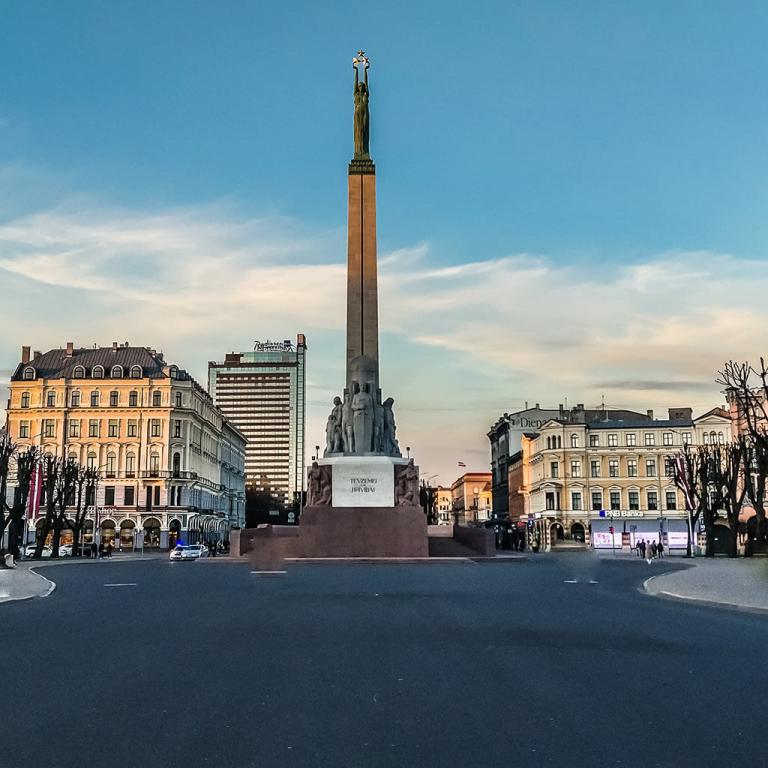 esl-latvia-which-city-to-choose-banner