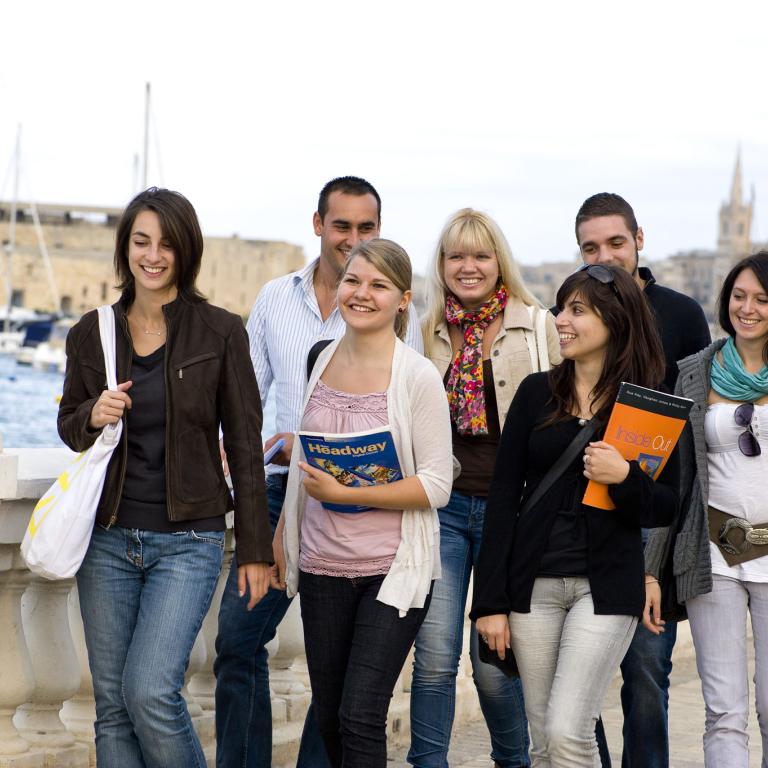 esl-english-malta-valletta-easysl-hero_0.jpg