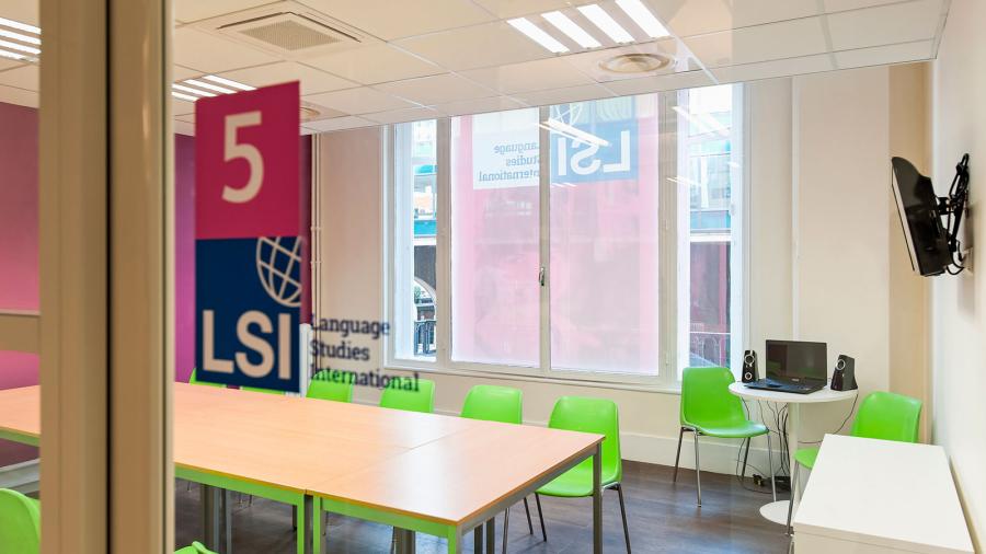 ESL Languages LSI France gallery 2
