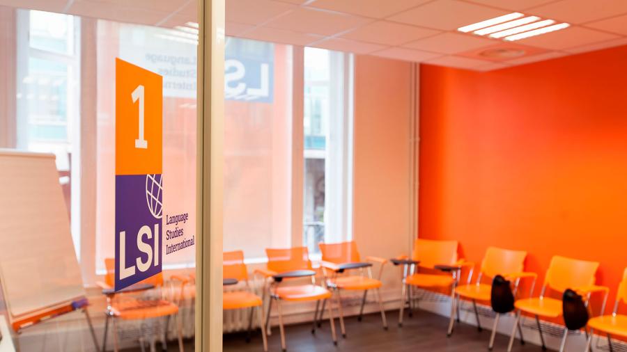 ESL Languages LSI France gallery 5