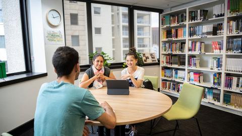 ESL Languages English KBS Brisbane Business School hero