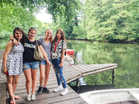 ESL Languages Am Wannsee Campus Berlin English hero